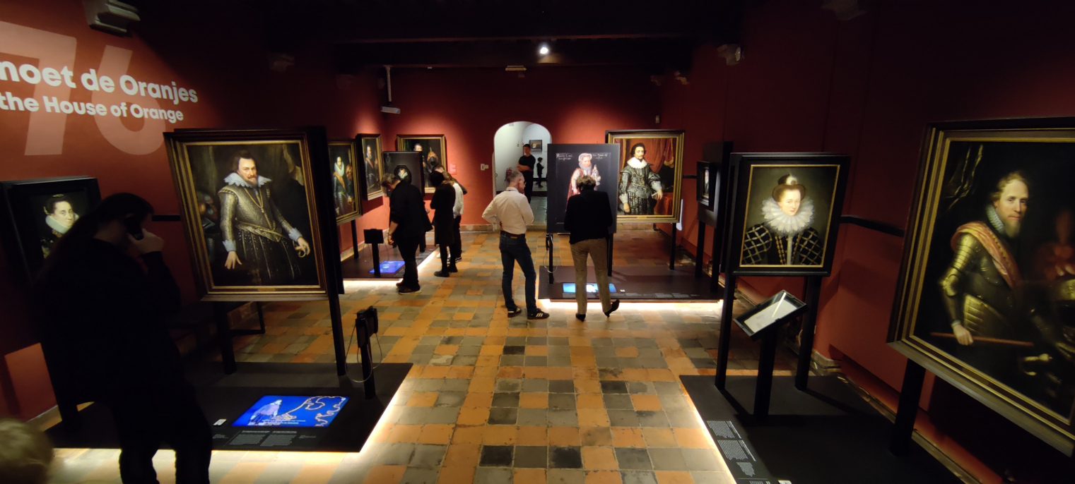 Explore the Life of Willem through Interactive Video and Expert Audio Commentary